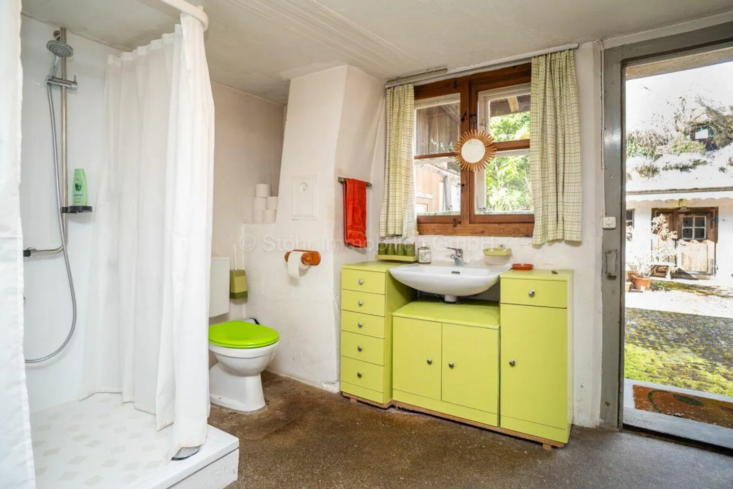 Building land in Brütten with historic farmhouse and development potential - Photo 21 of 27