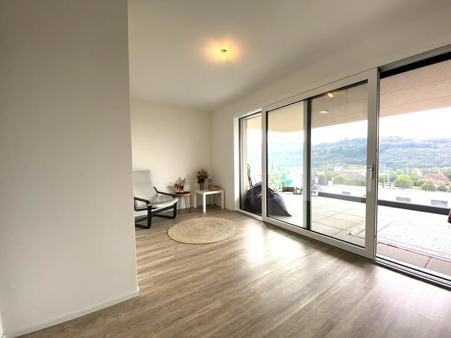 Penthouse avec vue panoramique, à 10 minutes de Fribourg - Photo 8 sur 10