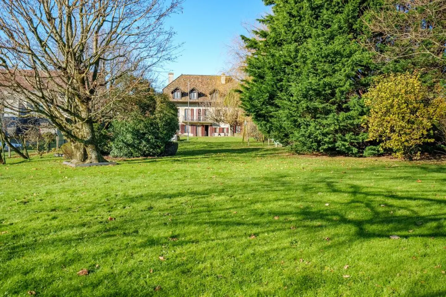 Seltene Gelegenheit, in einem bezaubernden Rahmen zu leben - Foto 2 von 13