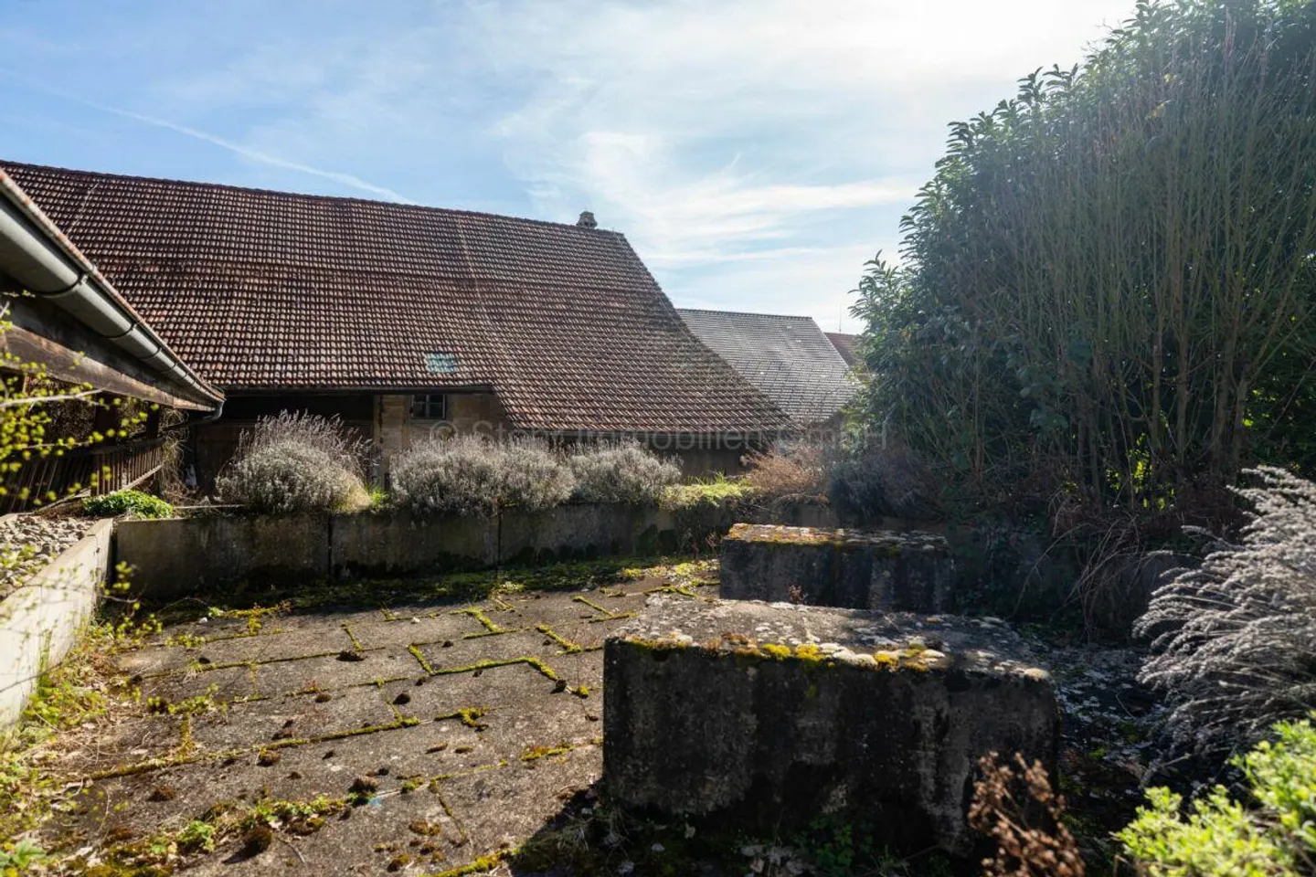 Building land in Brütten with historic farmhouse and development potential - Photo 27 of 27
