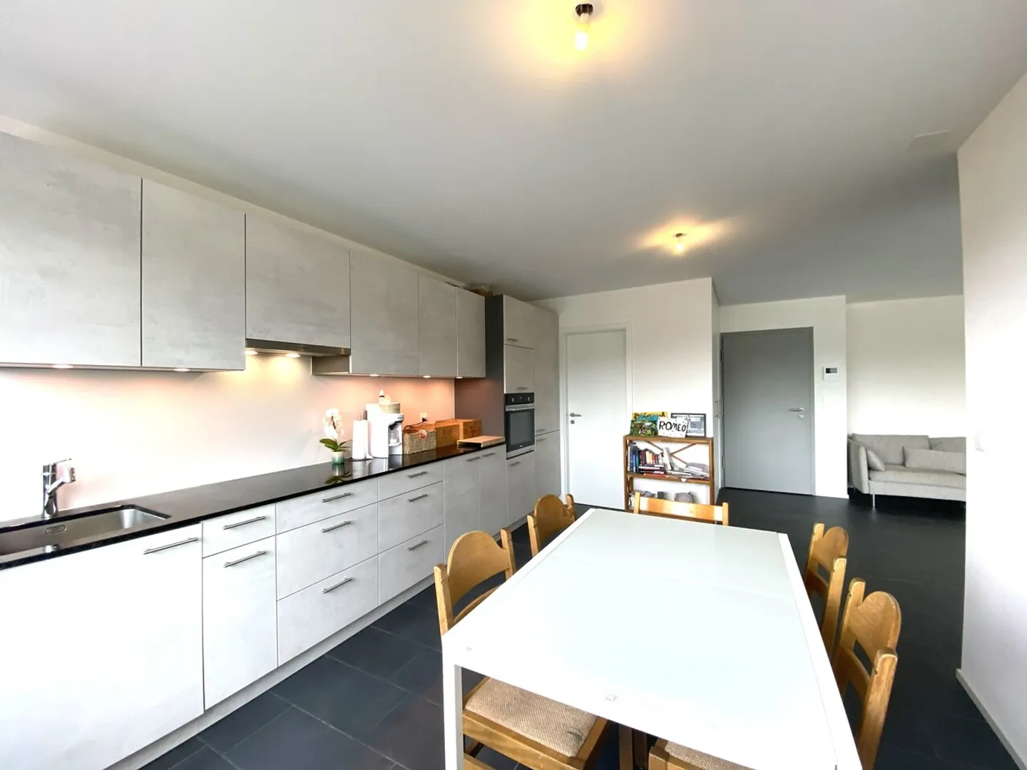 Penthouse avec vue panoramique, à 10 minutes de Fribourg - Photo 4 sur 10