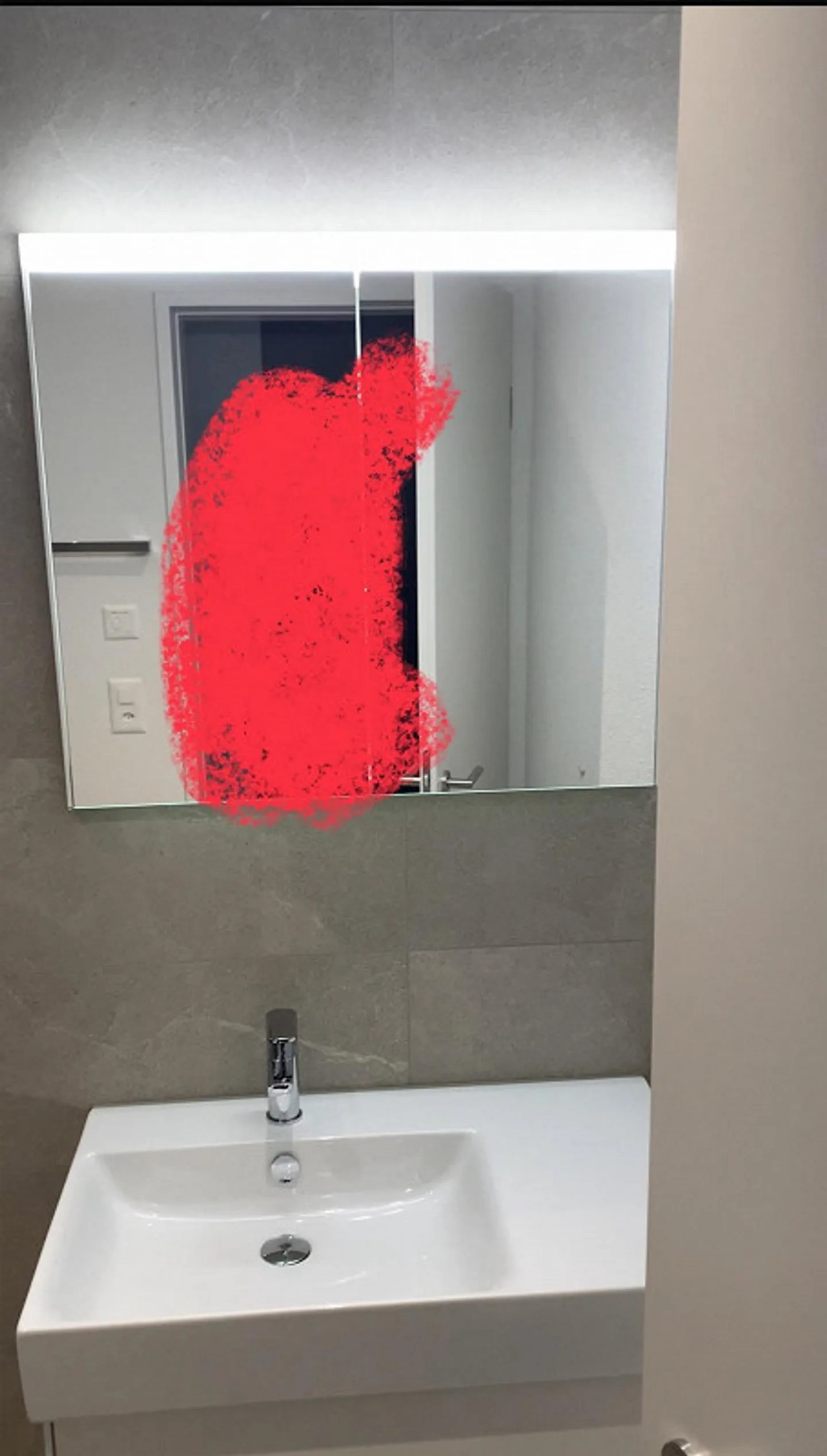 Cercasi urgentemente nuovo inquilino Appartamento moderno di 1,5 stanze nel cuore - Foto 4 di 4