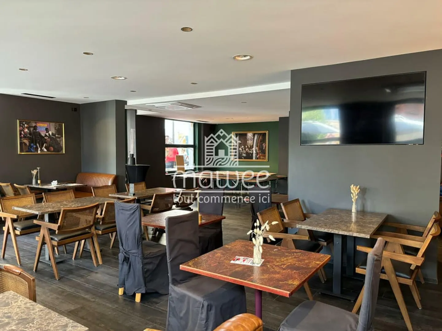 Elegant and prestigious bar-restaurant in the heart of Fully! - Photo 4 of 9