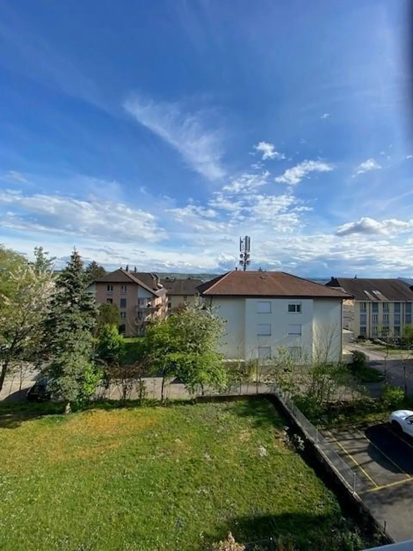 Appartamento affascinante di 4,5 stanze in una posizione tranquilla a Bettlach - Foto 3 di 11