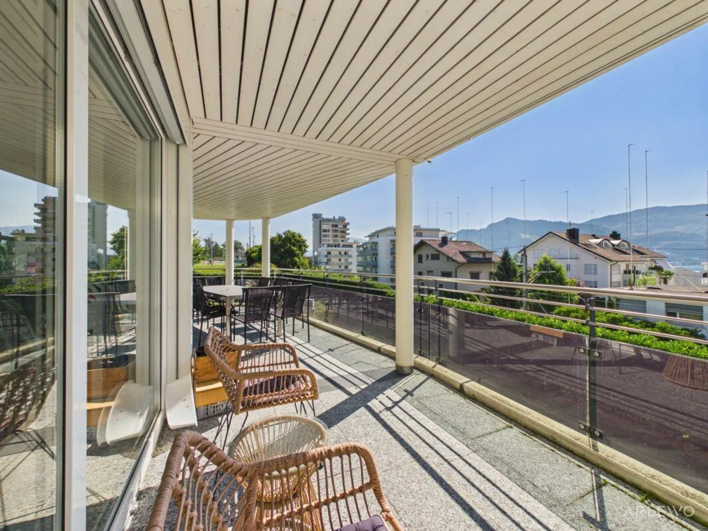 Spacious and Feudal Living - Photo 15 of 17