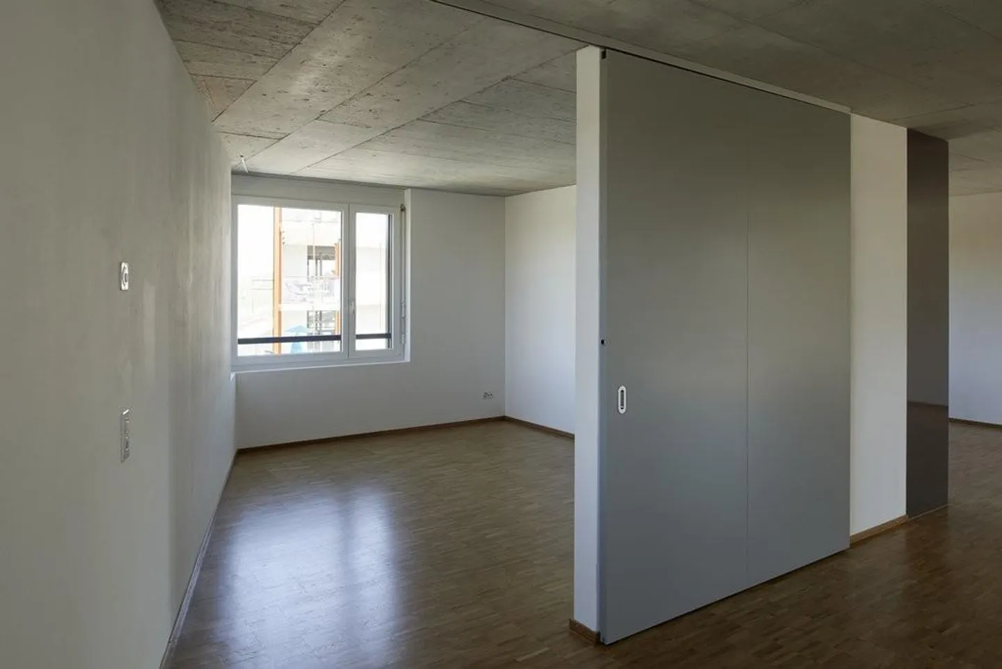 RENT WITHOUT DEPOSIT - Urban Quality of Life in Zwicky Süd - Photo 4 of 7