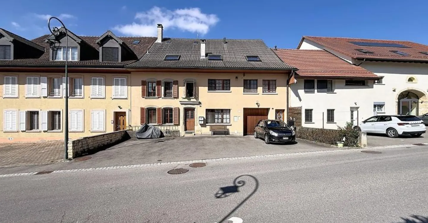 Villars le Terroir - Two apartments for sale in a small condominium - Photo 1 of 3