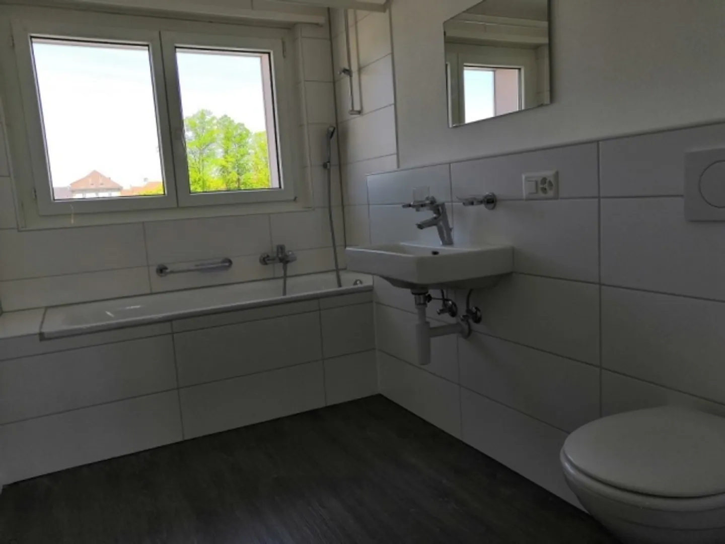 MONTJOIE 2, Apartment 7 Rooms, Ideal for a Shared Flat - Photo 8 of 10