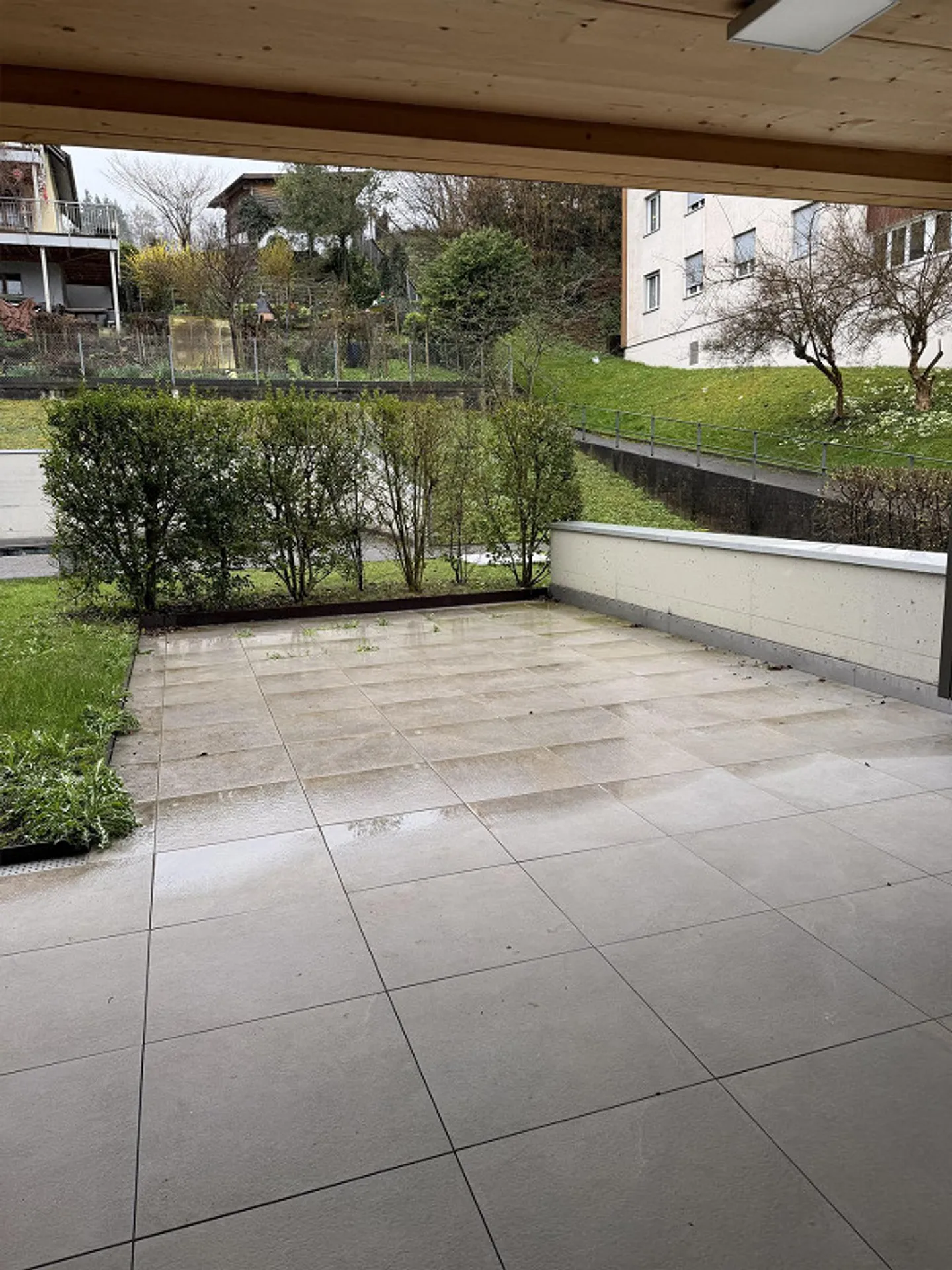 Modern 4.5-room apartment • 138 m² • Two private gardens in Küssnacht - Photo 5 of 19