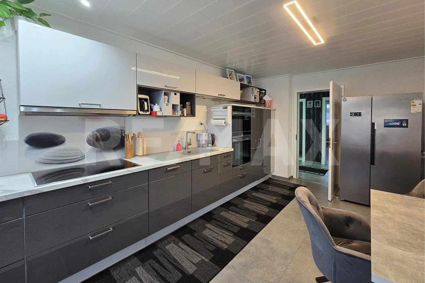 Geräumige Dachwohnung in Möhlin - Foto 3 von 6