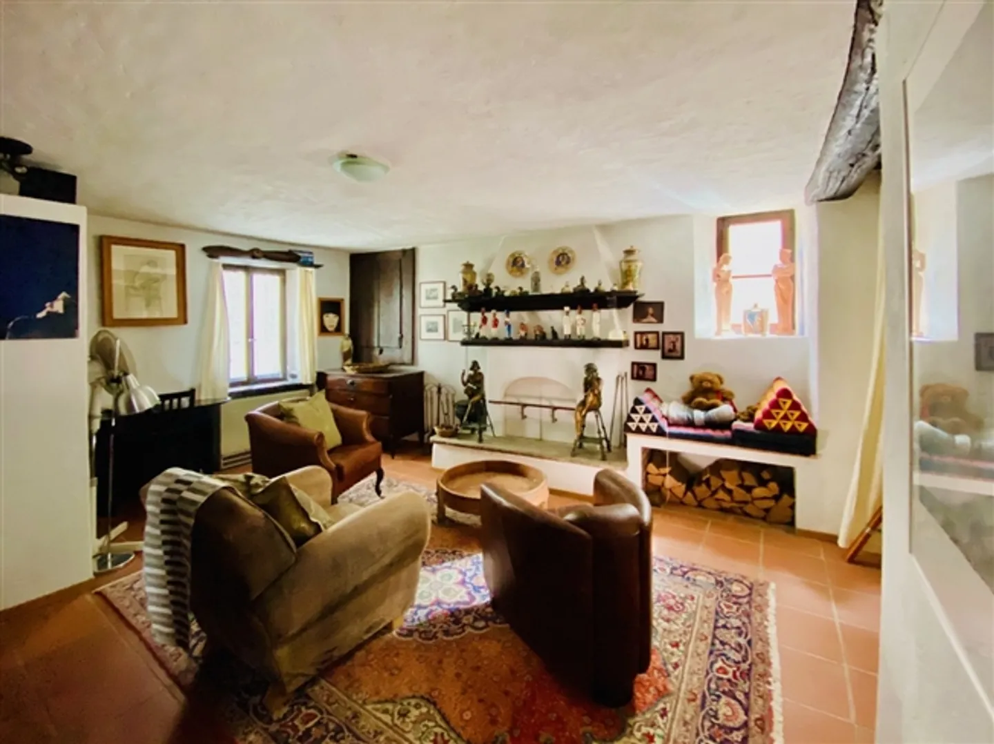 MAGNIFICENT THREE-FAMILY PATRICIAN HOUSE - Photo 7 of 17