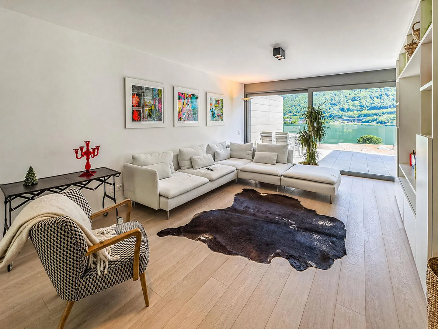 Appartamento Incantevole con Vista Lago - Foto 1 di 8