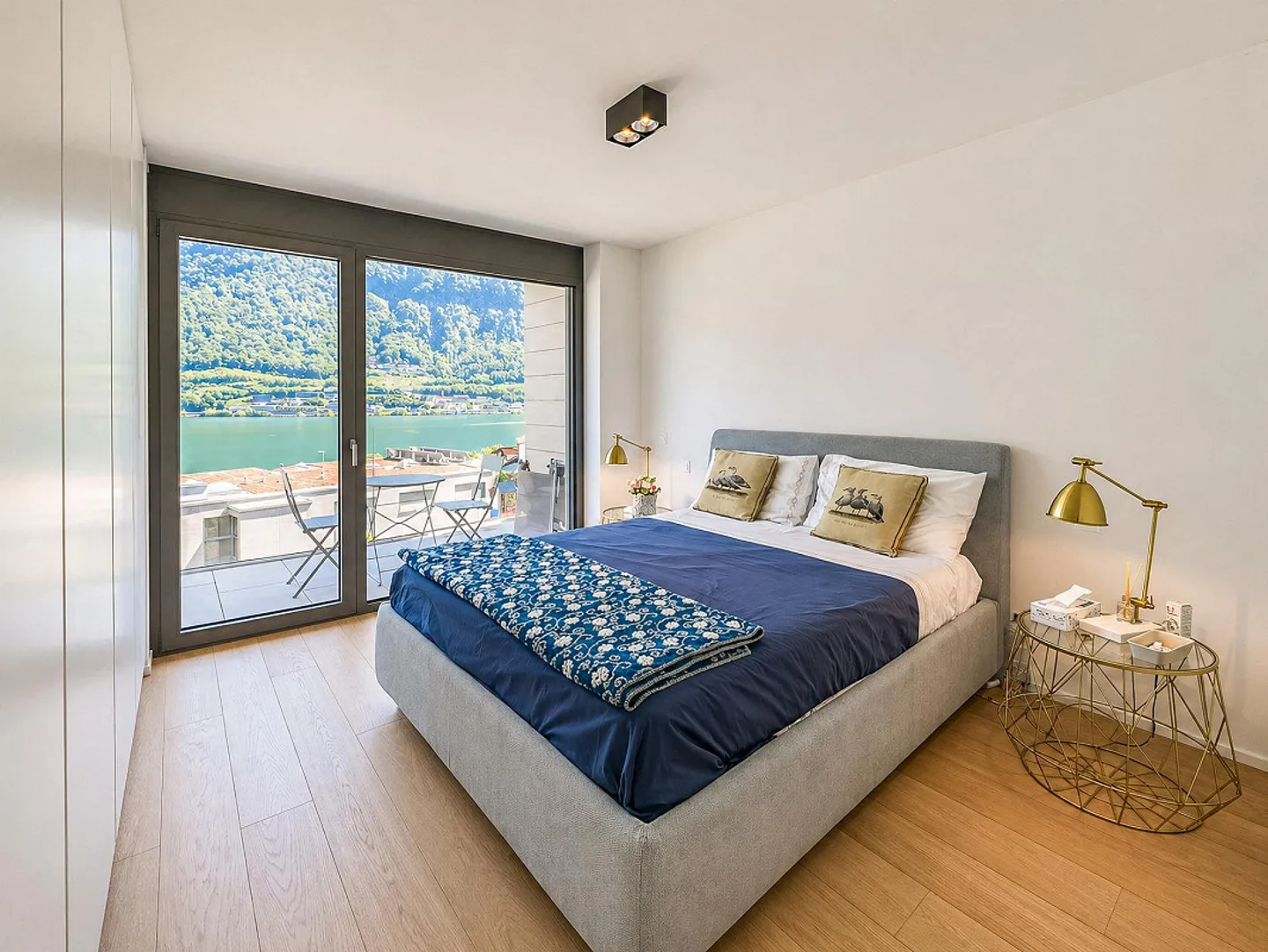 Appartamento Incantevole con Vista Lago - Foto 3 di 8