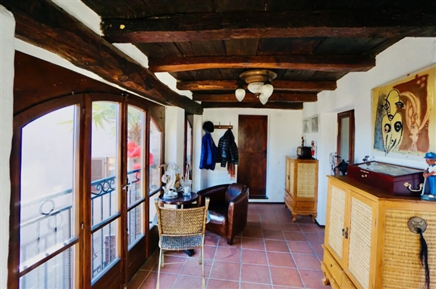 MAGNIFICENT THREE-FAMILY PATRICIAN HOUSE - Photo 11 of 17