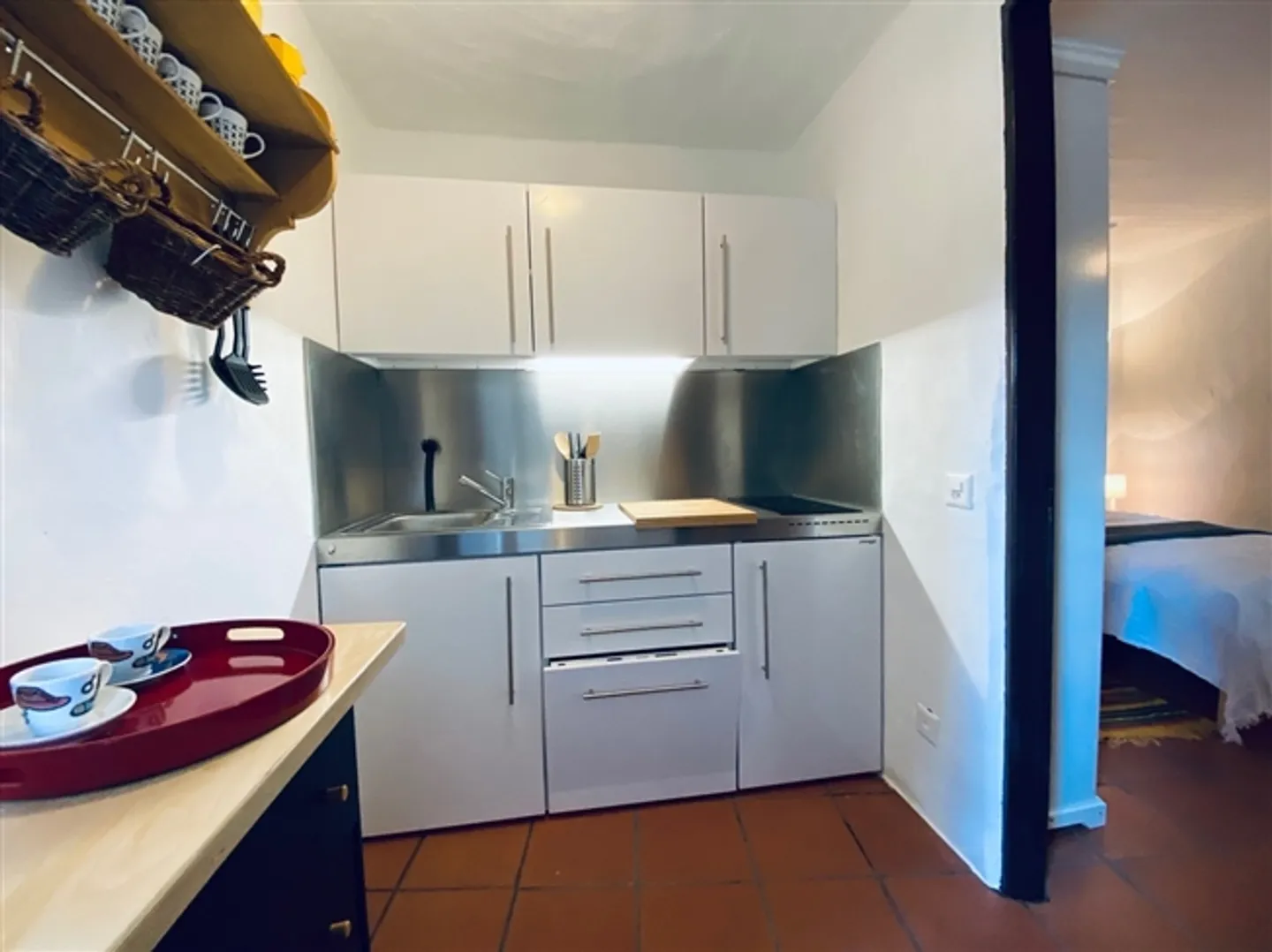 MAGNIFICENT THREE-FAMILY PATRICIAN HOUSE - Photo 16 of 17