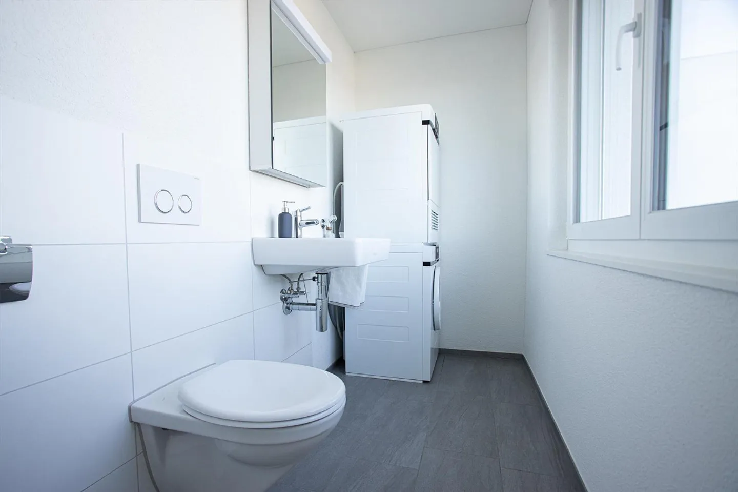 Attikawohnung mit traumhafter Seesicht - Foto 6 von 9