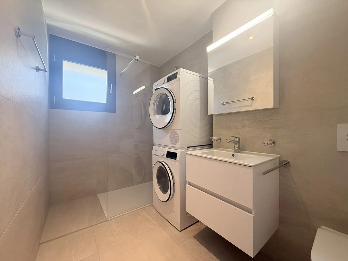 Modernes und Helles Apartment - Foto 5 von 7