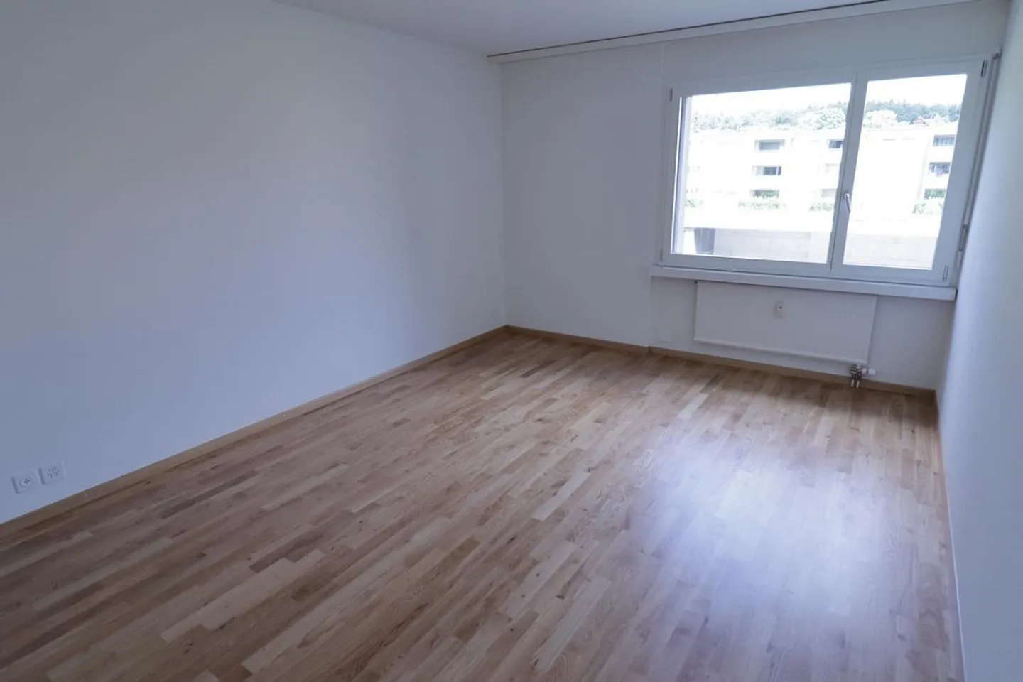 Appartamento 4 1/2 locali al 1° piano con balcone - Foto 6 di 7