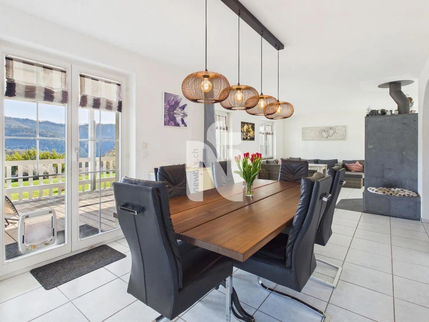 Casa autonoma modernamente ristrutturata con enorme terrazza e vista mozzafiato - Foto 4 di 13