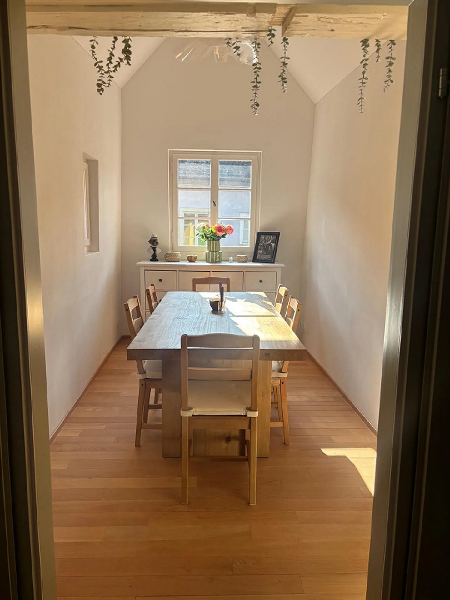 Zug Old Town - Charming 4.5-Room Apartment - Photo 3 of 15