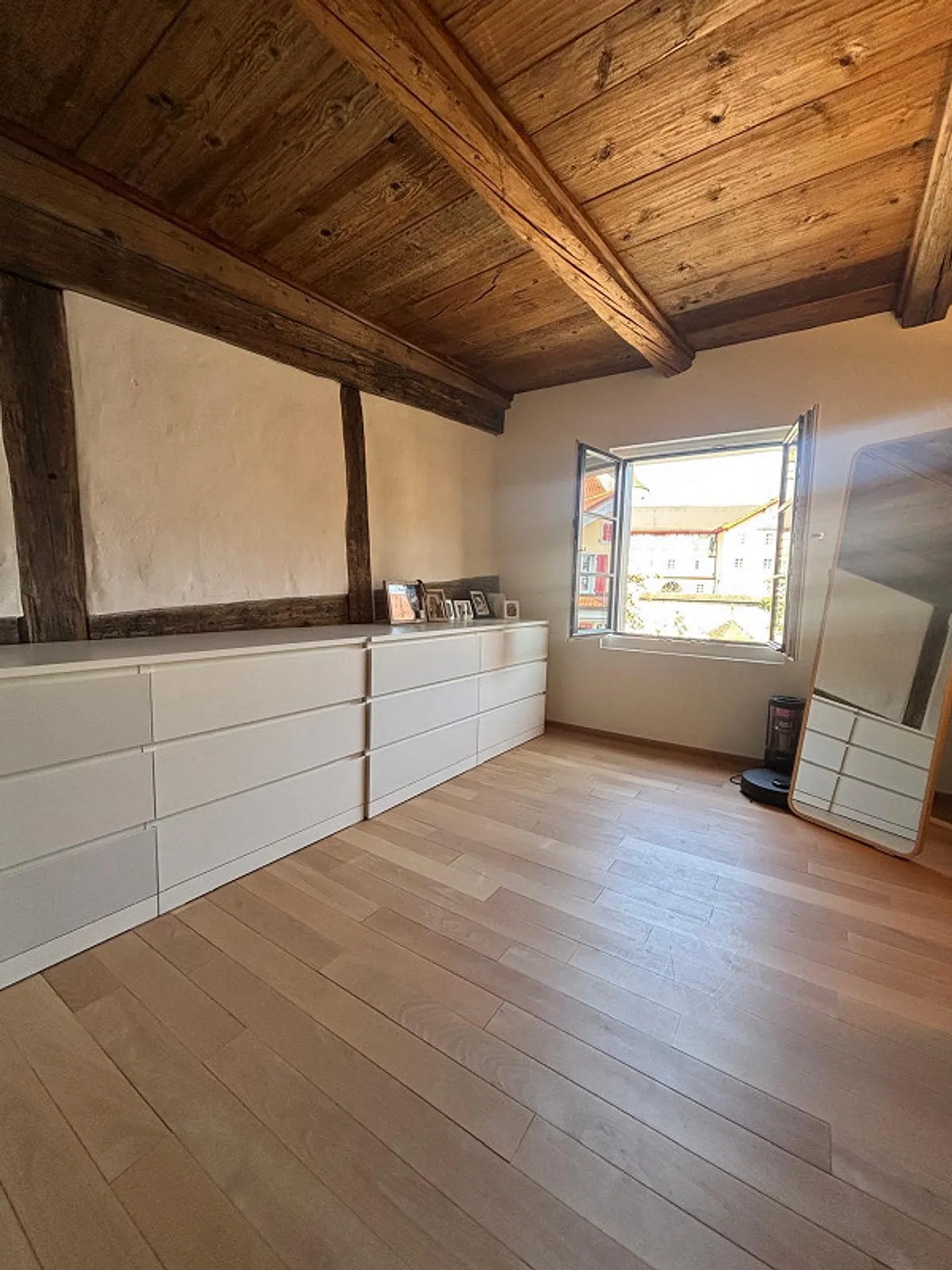 Zug Old Town - Charming 4.5-Room Apartment - Photo 10 of 15
