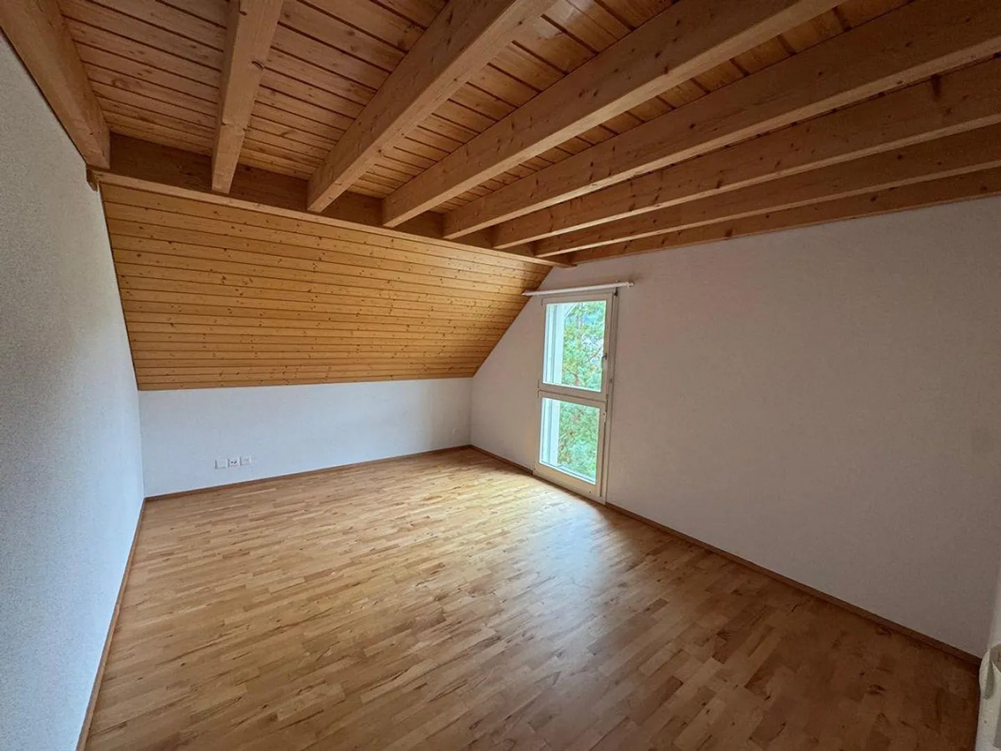 Moderne 4.5-Zimmer Penthouse-Wohnung - Foto 8 von 13