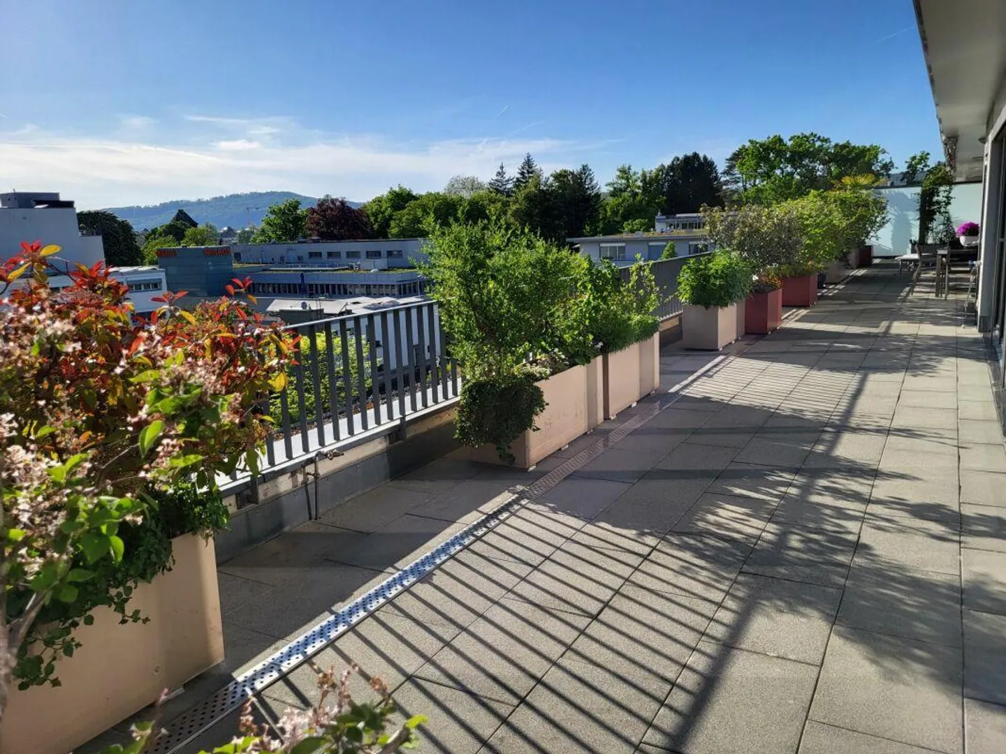 Rare residential jewel - 5.5-room penthouse apartment in the heart of Rheinfelden - Photo 12 of 13