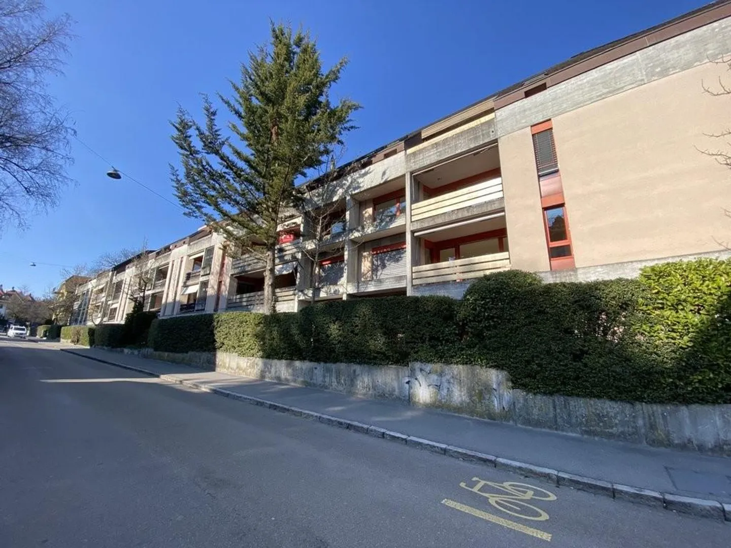 Bel appartement dans un emplacement calme - Photo 1 sur 7