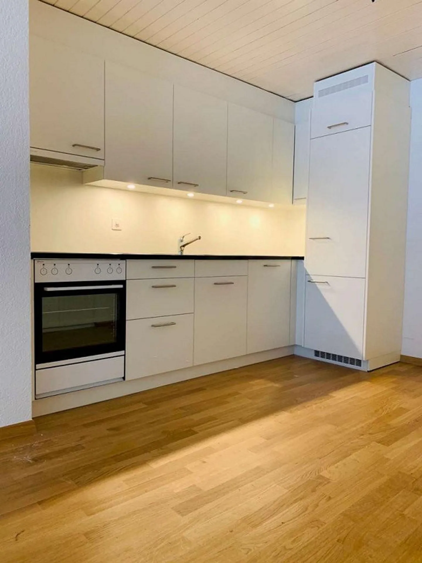 Bel appartement dans un emplacement calme - Photo 3 sur 7