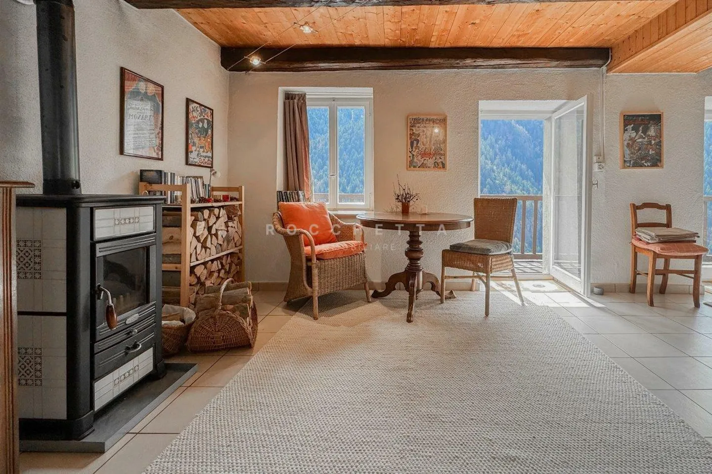 «Mehrfamilienhaus mit großem Grundstück inmitten der Natur» - Foto 2 von 13