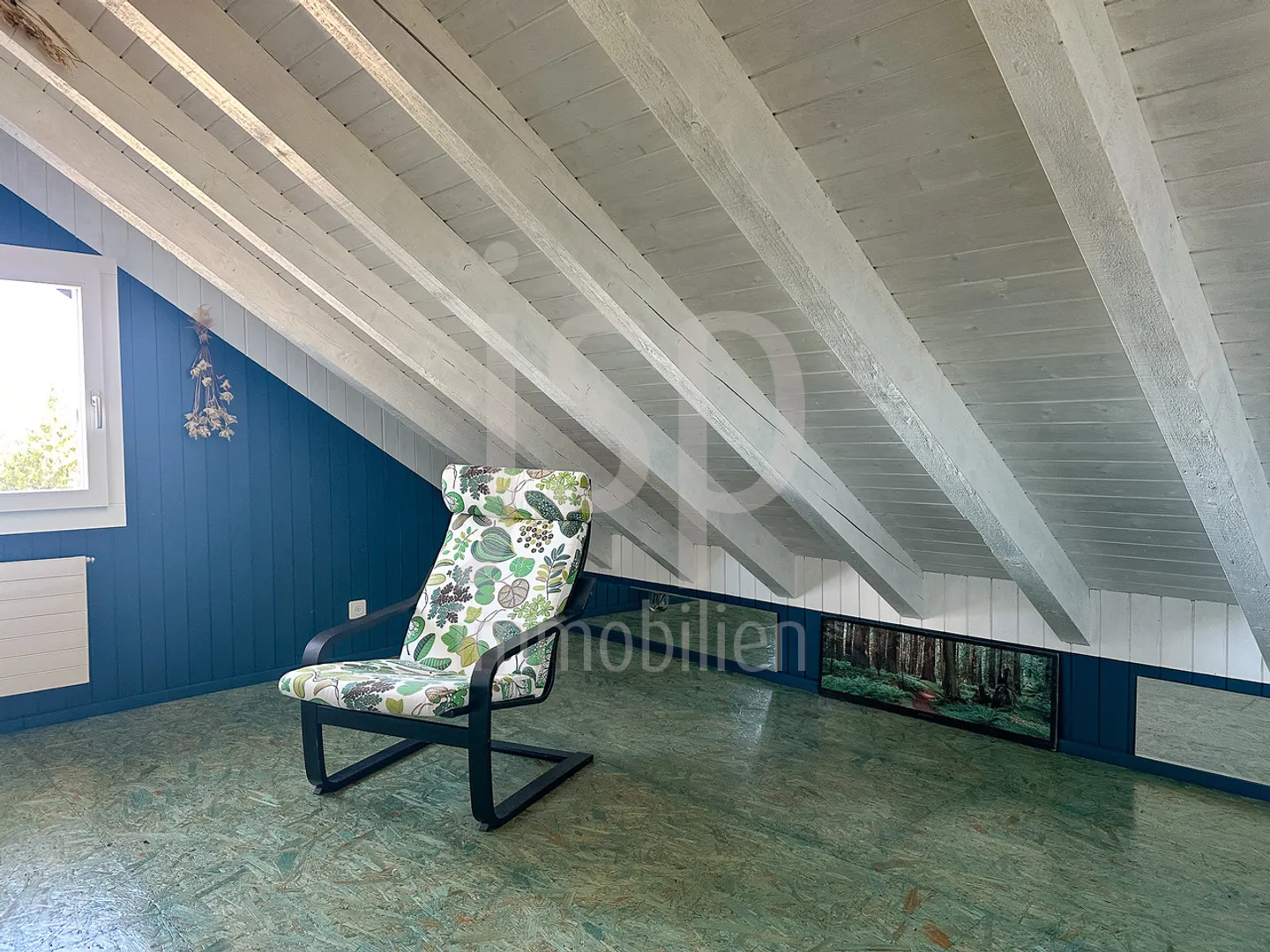 Cozy 3.5 Room Attic Apartment - Photo 13 of 13