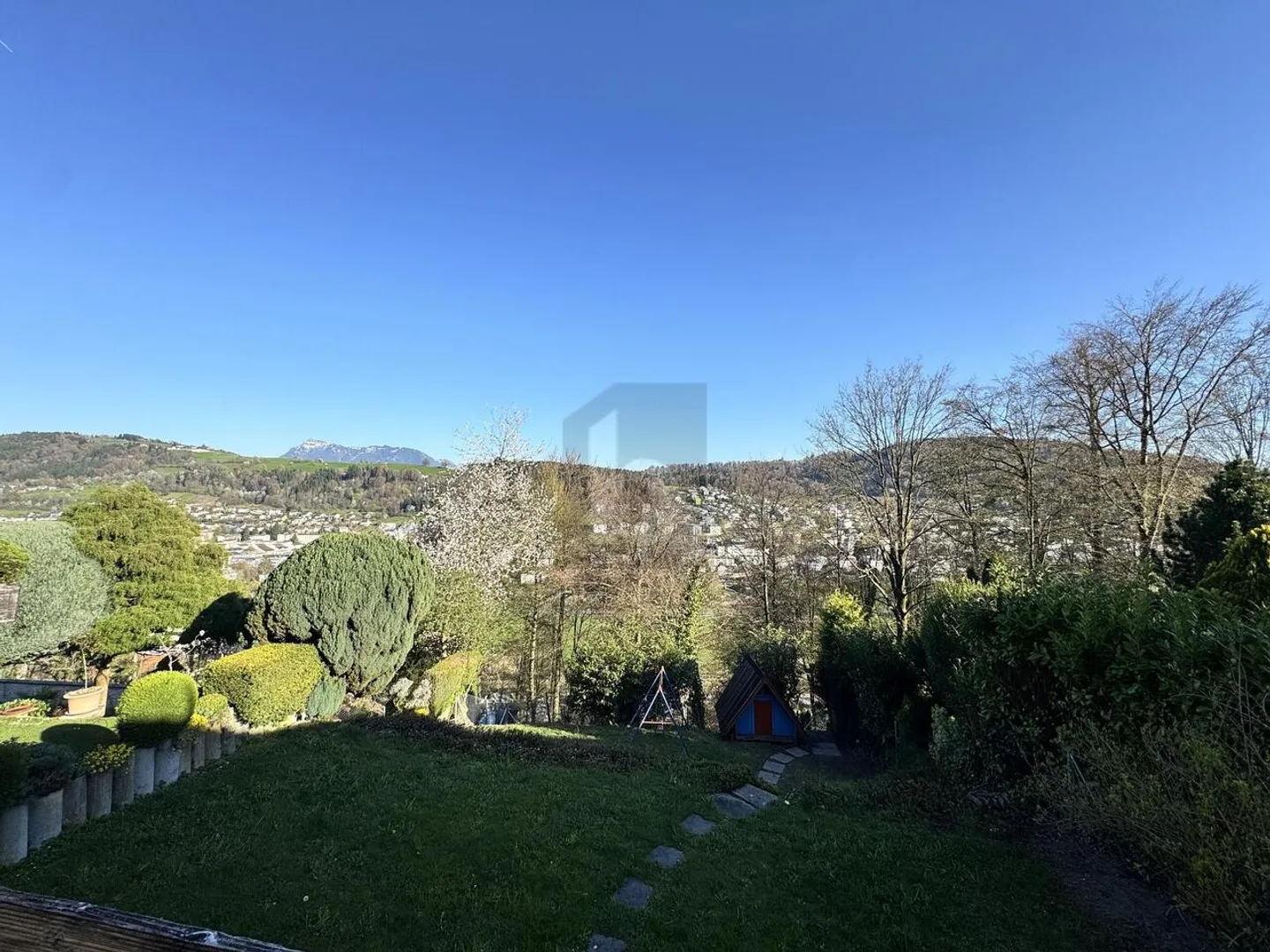 Charmantes Doppelhaus - Foto 5 von 6