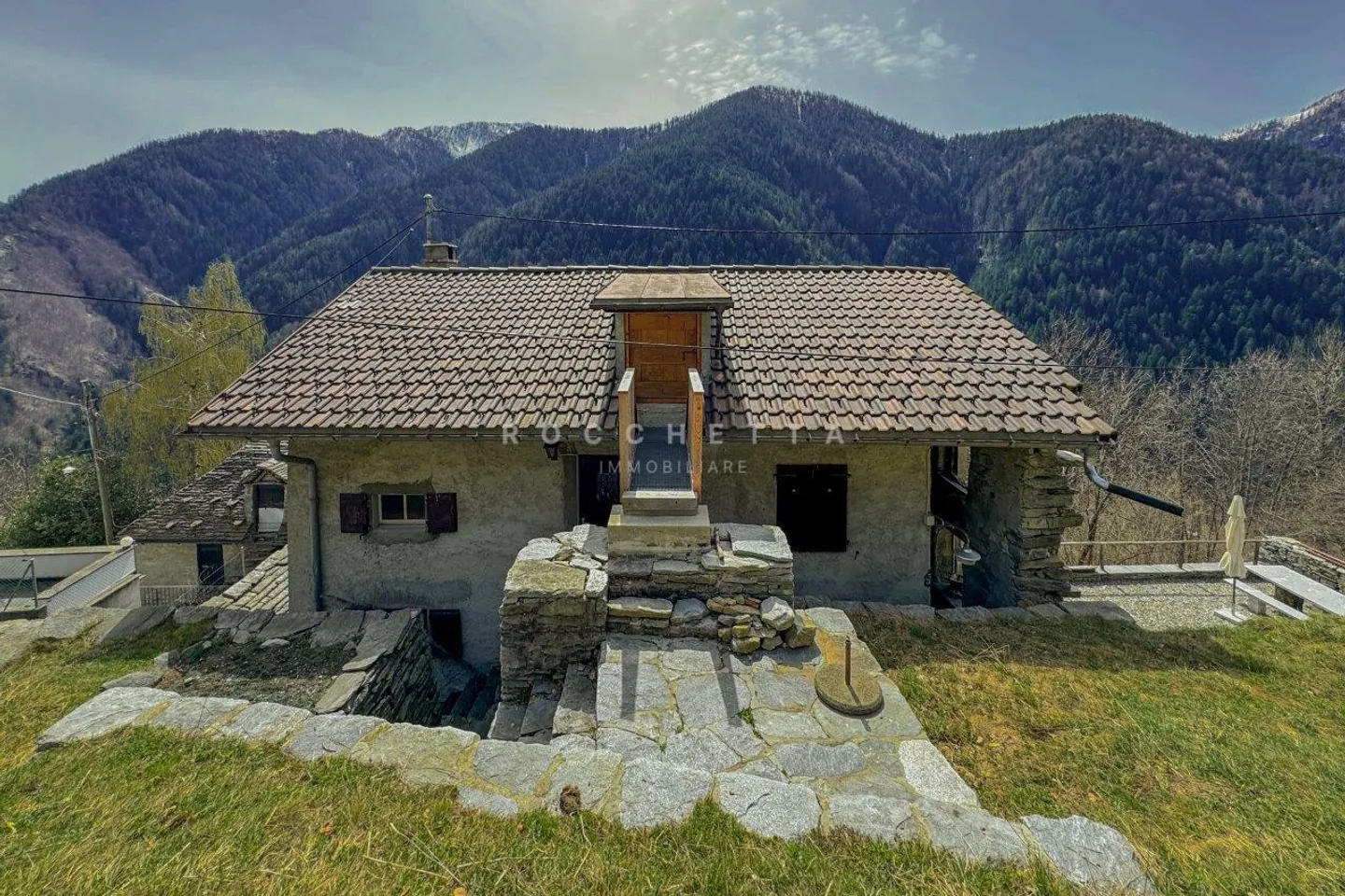 «Mehrfamilienhaus mit großem Grundstück inmitten der Natur» - Foto 13 von 13