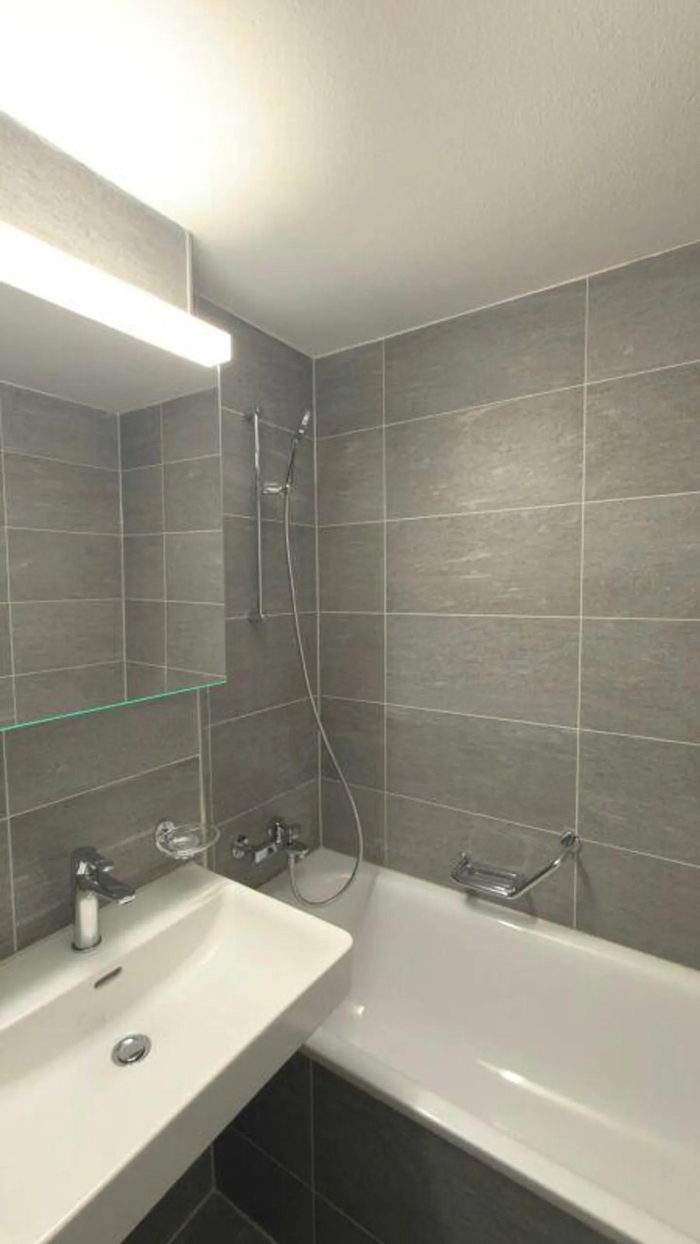 Appartement 4.5 pièces entièrement rénové - Photo 5 sur 12