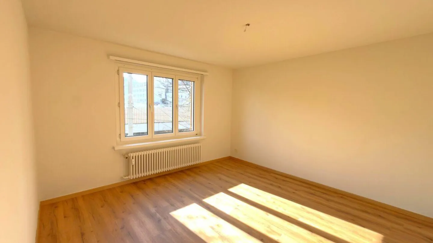 Appartement 4.5 pièces entièrement rénové - Photo 7 sur 12