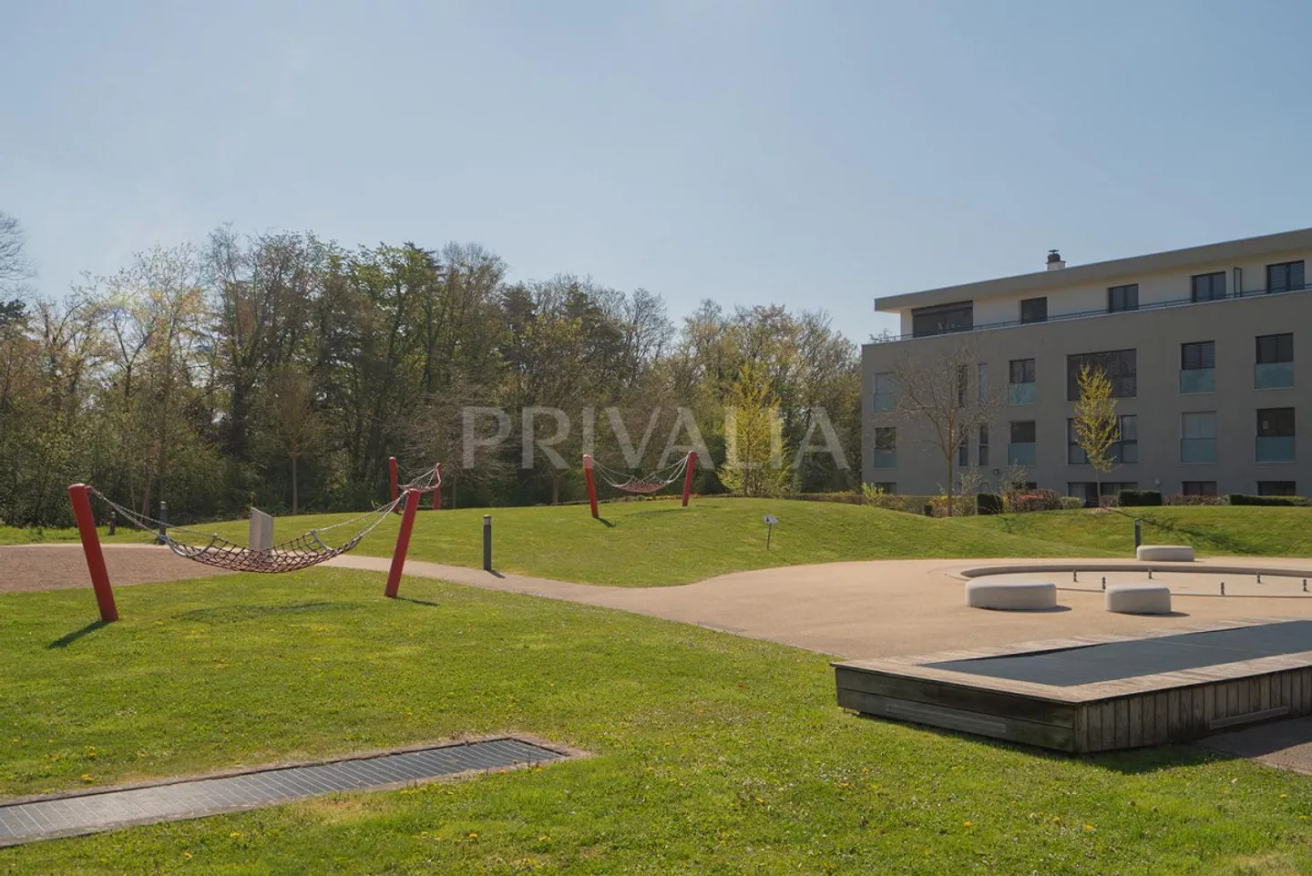 Bell'appartamento di 6,5 locali al piano terra con giardino di 130 m2 - Foto 2 di 3