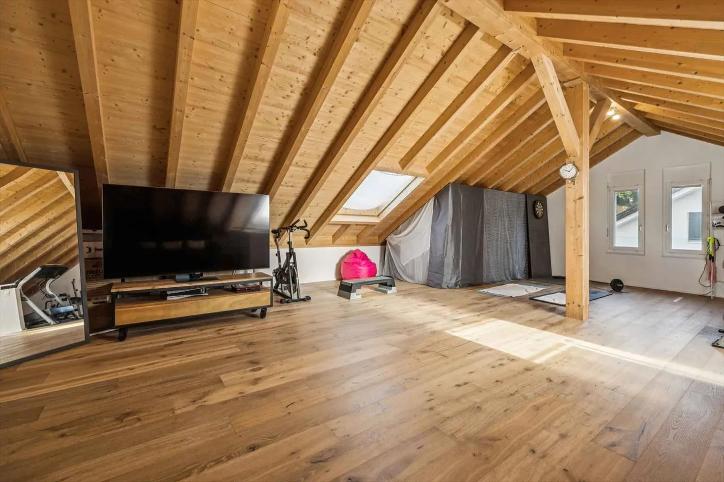 Zeitgenössisches 5,5-Zimmer-Reihenhaus - Foto 8 von 13