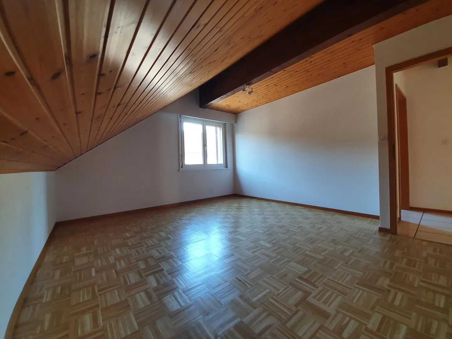 Appartement 3.5 pièces - Photo 4 sur 6