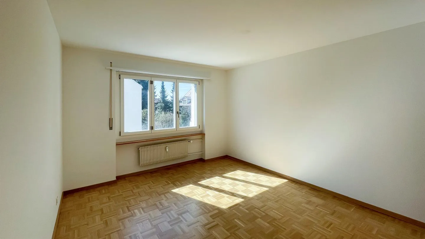 Light-Filled 4.5-Room Apartment - Photo 4 of 13