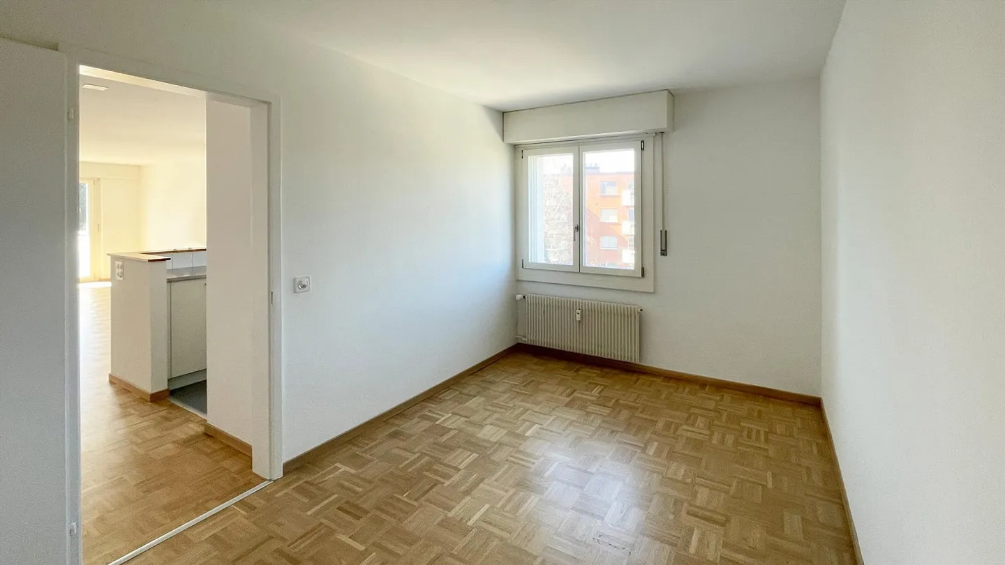 Light-Filled 4.5-Room Apartment - Photo 6 of 13