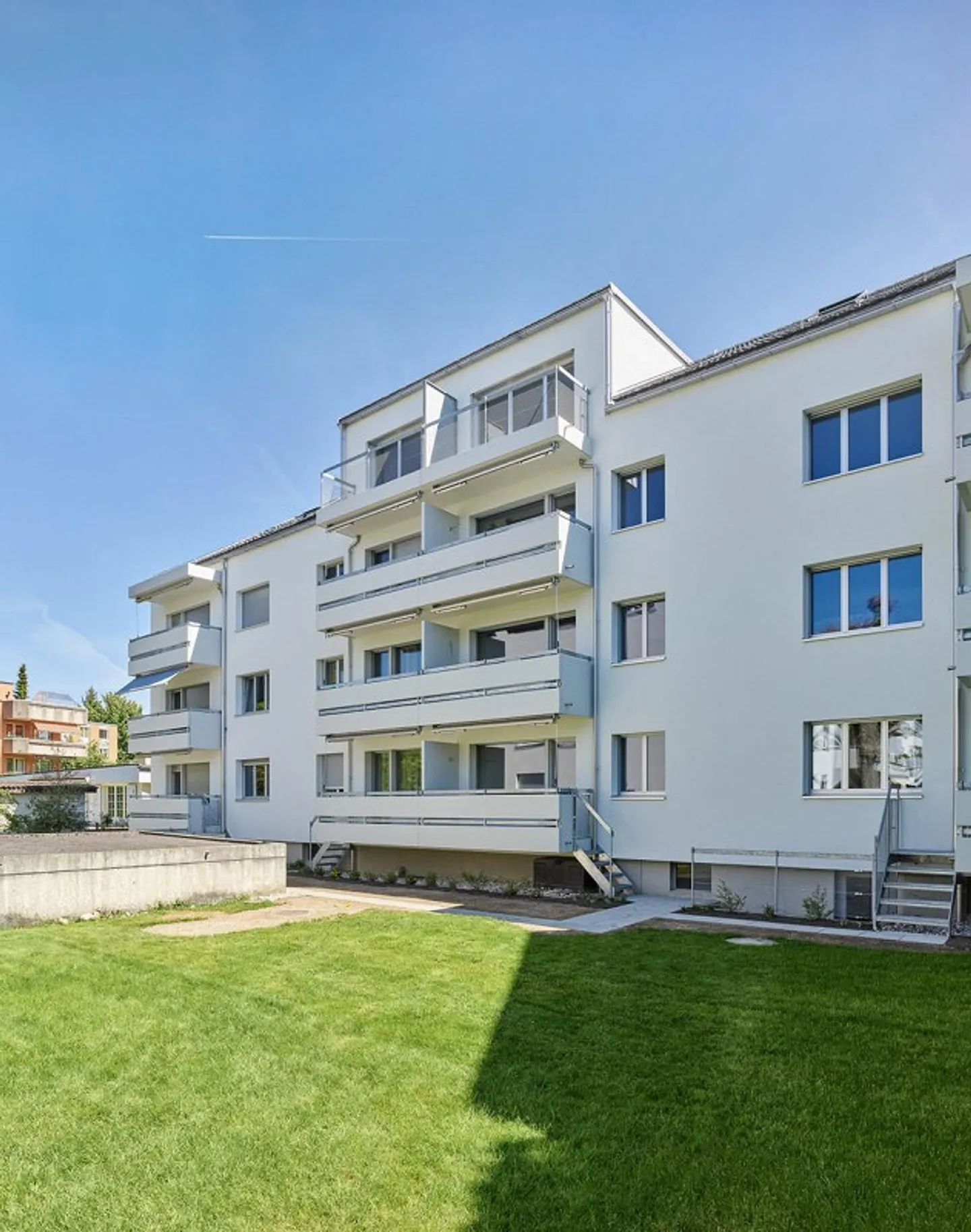 Light-Filled 4.5-Room Apartment - Photo 13 of 13