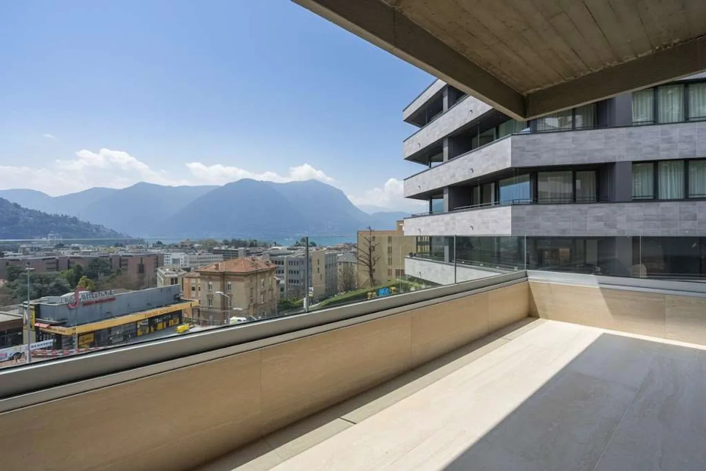 Appartement spectaculaire de 3,5 pièces à deux pas du centre - Photo 12 sur 12