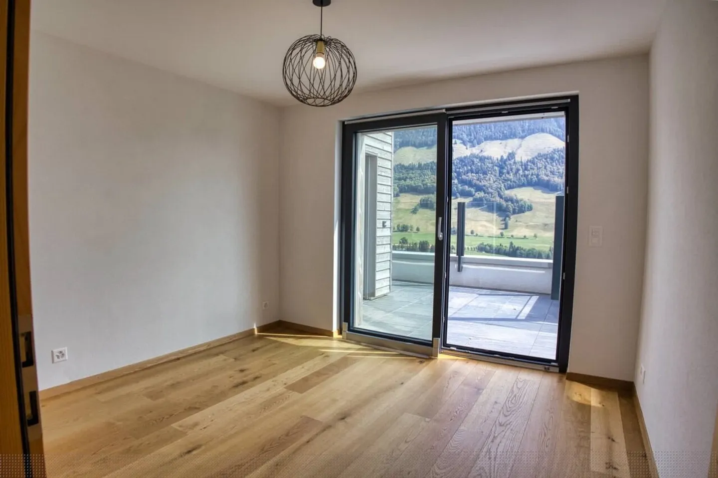 Luxury 3.5-room apartment with panoramic terrace - Foto 8 von 12