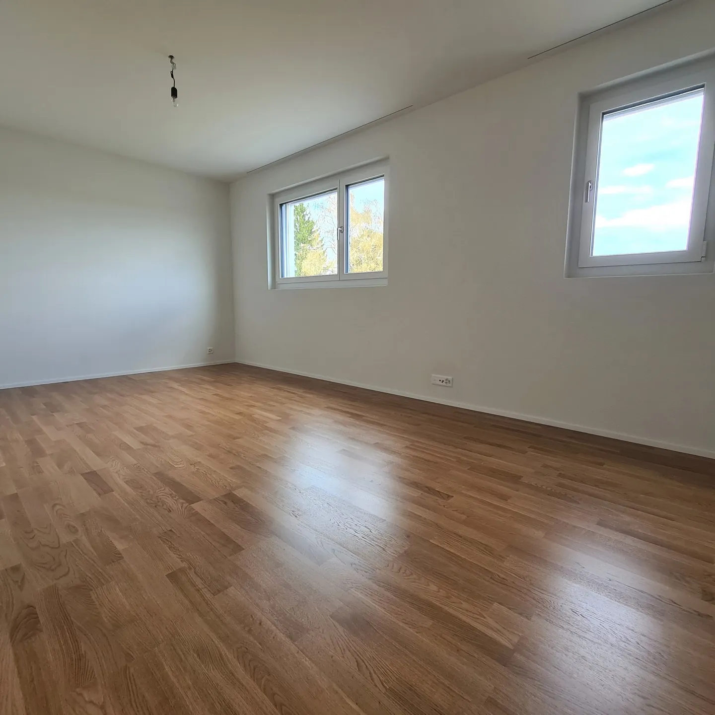 Moderno appartamento di 3,5 locali con molto spazio e terrazza a Bellach - Foto 9 di 9