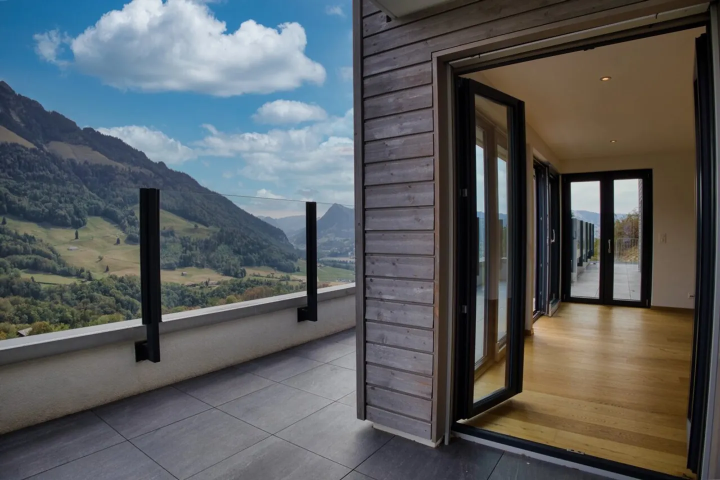 Luxury 3.5-room apartment with panoramic terrace - Foto 5 von 12