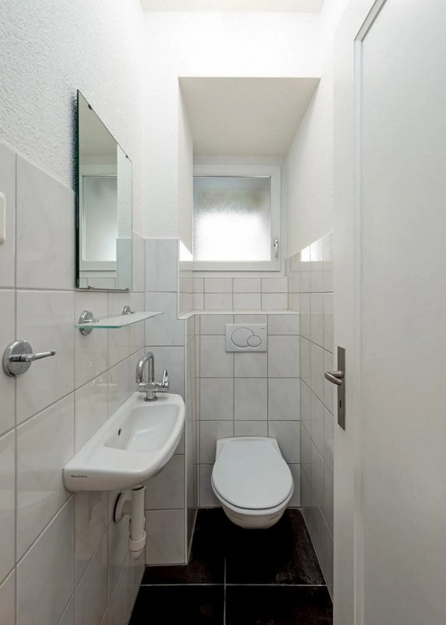 Behind the Opera House, Zurich District 8, Seefeld - Photo 7 of 10