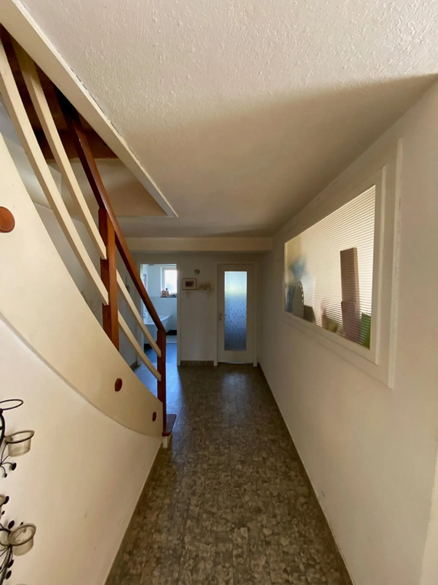 Propriété résidentielle avec potentiel - Photo 8 sur 20