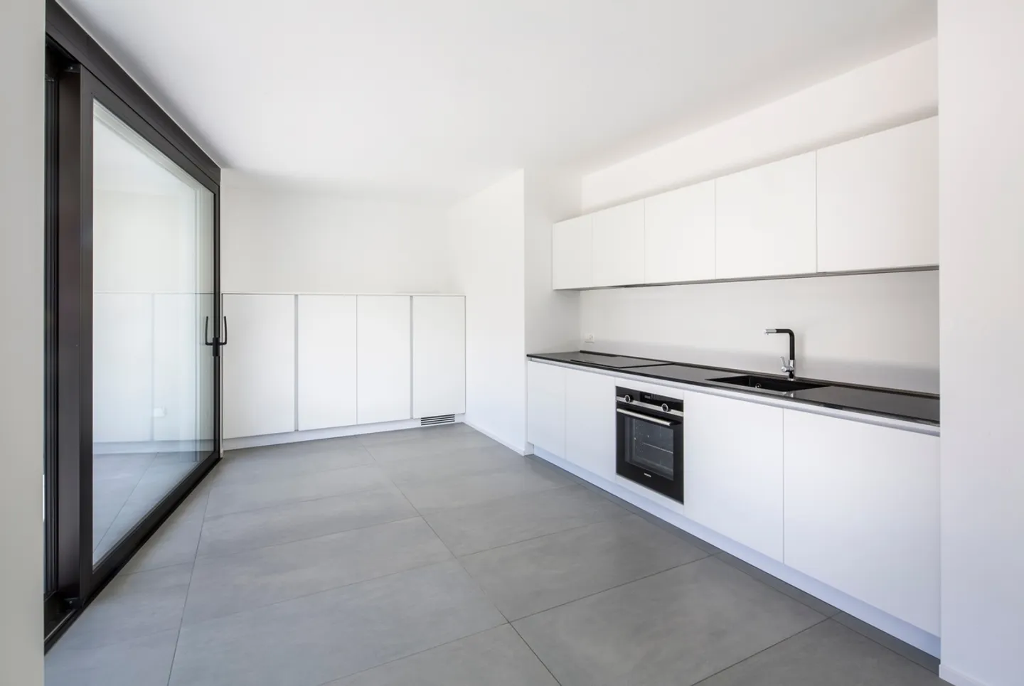 Modern multi-family house with 3 units of 3.5 rooms in Bellinzona - Photo 6 of 13