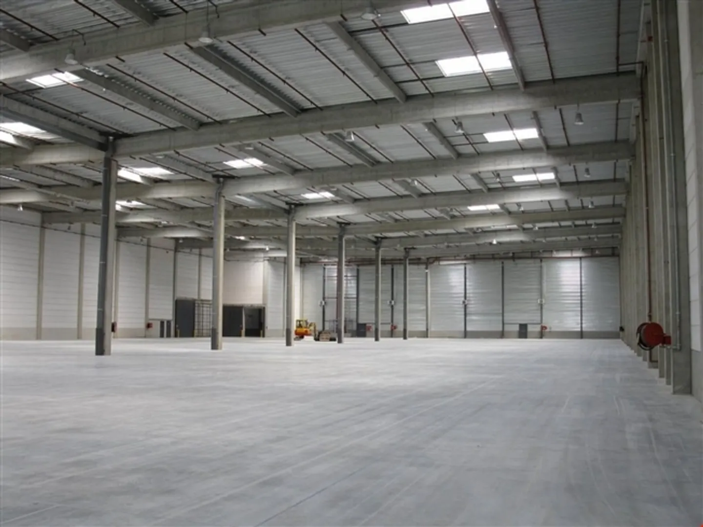 Apartment - Photo 4 of 9