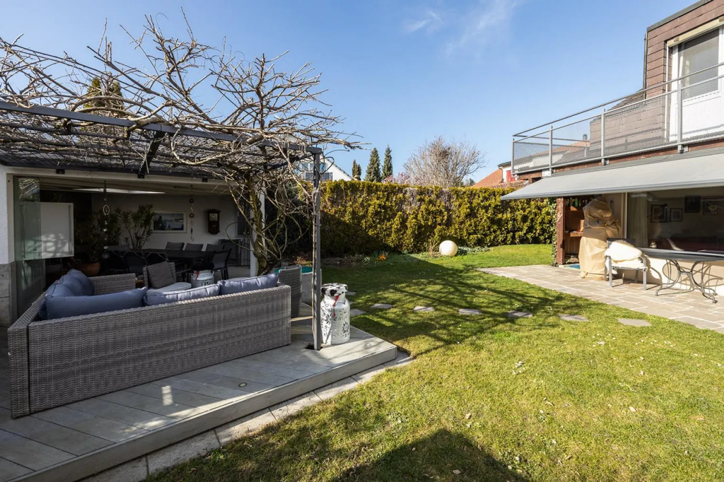 Idylle de jardin dans un endroit calme - Photo 2 sur 11